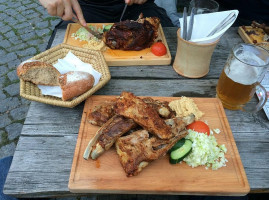 Památník, Pivovar, Hradní Restaurace A Muzeum Vítek Z Prčice Comida