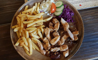 Památník, Pivovar, Hradní Restaurace A Muzeum Vítek Z Prčice Comida