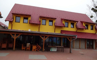 Restaurace U Raka Exterior