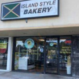 La Sombra Del Olivo outside