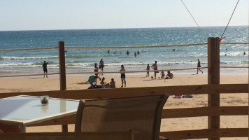 Kanguro Chiringuito Beach Club outside