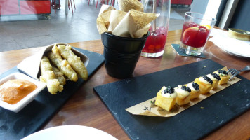 Estado Puro food