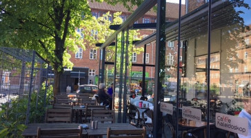 Sokolovna Průhonice Exterior