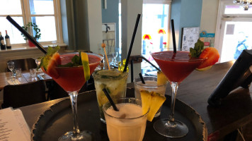 Sokolovna Průhonice Dentro