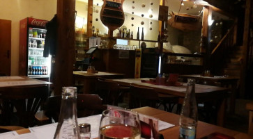 Pizza 66 -zavŘeno Dentro