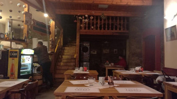 Pizza 66 -zavŘeno Dentro