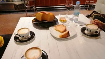 Los Guaranis Bar Restaurante drink