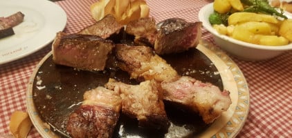 El Portón food
