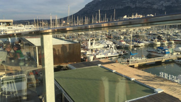 Lamarserena outside