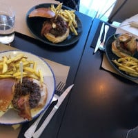 Queen Las Tablas Nourriture