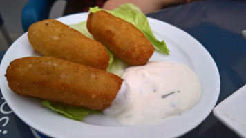 El Mirlo food