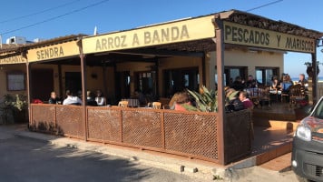 Sendra outside