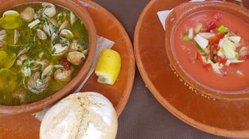 El Puente food