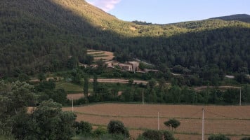 Masia El Pujol outside