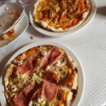 Pizzeria Monty food