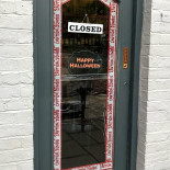 Me Gusta Comer outside