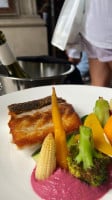 Vivo Tapas food