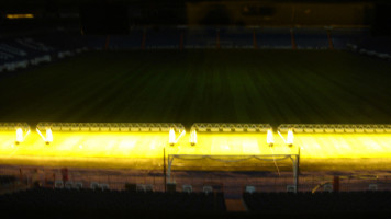 Real Café Bernabéu outside