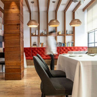 Saiti À l'intérieur