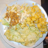 Cafeteria La Canela food