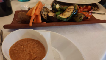 Castell Arnau food
