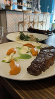 Vinogrado food