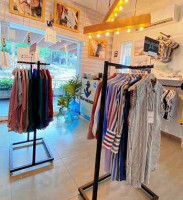 La Goleta inside