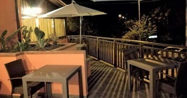 B12 Restaurant Bar Vegà outside