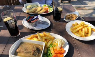 The Rising Sun Comida