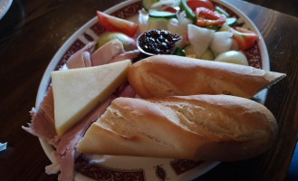 The Rising Sun Comida