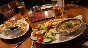 The Rising Sun Comida