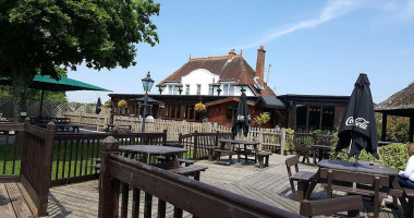 The Rising Sun Exterior