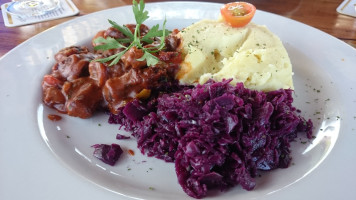 Grizzly's food