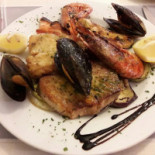 Brisas Del Mediterráneo food