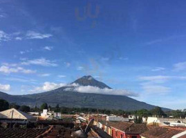 Meson Roberto outside