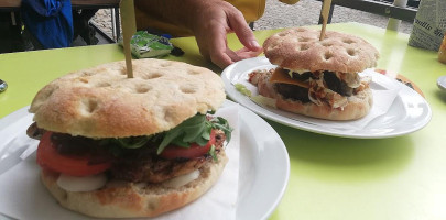 Nudleria Pizzeria Seladon food