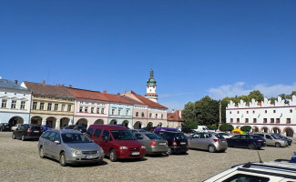 Nudleria Pizzeria Seladon outside