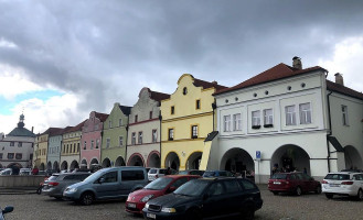 Nudleria Pizzeria Seladon outside