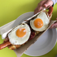 Nudleria Pizzeria Seladon food