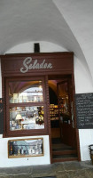Nudleria Pizzeria Seladon outside