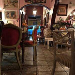 Mesón Los Madroños inside