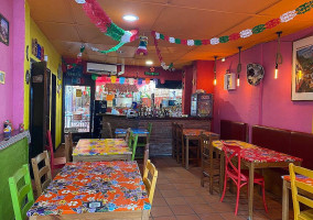 Mexicano La Taqueria inside