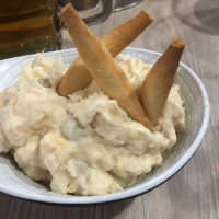 Bodega Patio Salao food