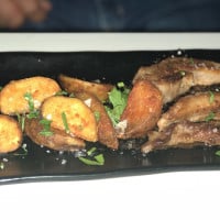 Bodega Patio Salao food