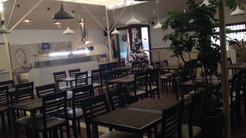 Cafe Italia Cambados inside