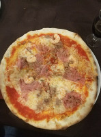 Pizzeria La Tentazione food