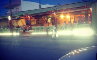 ‪bonsai‬ Exterior