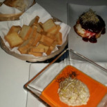 H By David Rodriguez (homenaje Tapas) drink