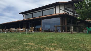 Casa Rural Larrakoetxea outside