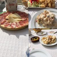 Café Benarrabá food